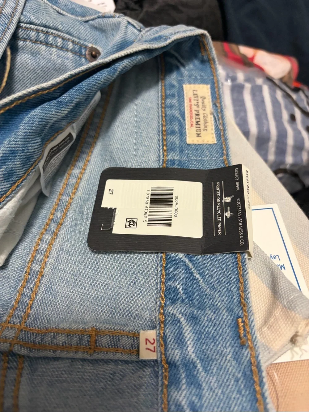 NWT New Levi’s sz 27 Baggy Dad Jorts shorts mid rise